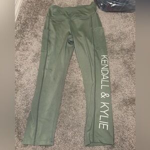 Kendall and Kylie brand leggings olive green size small with pockets